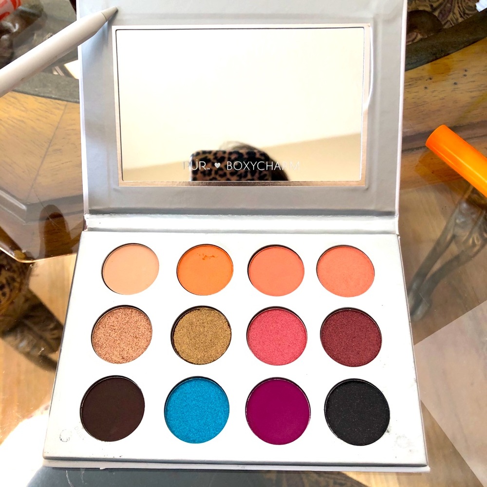 Boxycharm • 12 piece eyeshadow palette